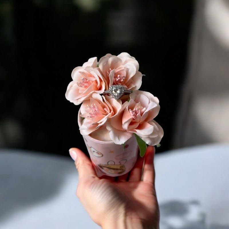 CİDDİ İLİŞKİ YÜZÜĞÜ ( GÜLLÜ SÜRPRİZ KUTUSU İÇİNDE ) - KEHVAN